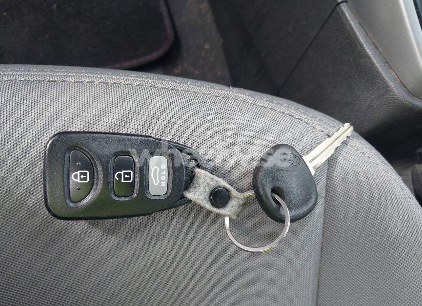 Photo 11 of 2013 Hyundai Elantra GLS (VIN 5NPDH4AE1DH419205)