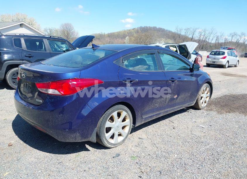 Photo 4 of 2013 Hyundai Elantra LIMITED (VIN 5NPDH4AE1DH429331)