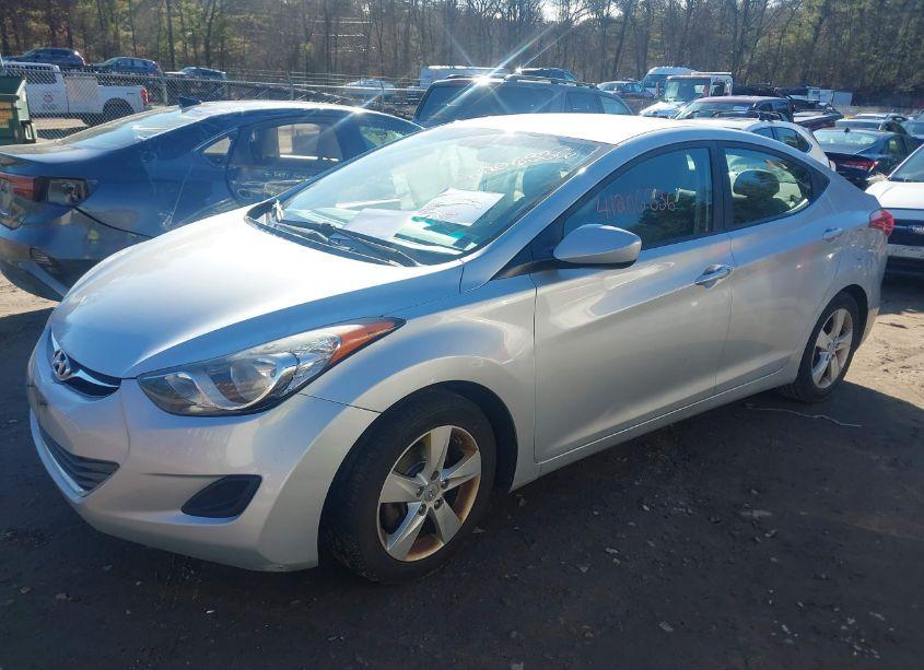 Photo 2 of 2013 Hyundai Elantra GLS (VIN 5NPDH4AE1DH448395)
