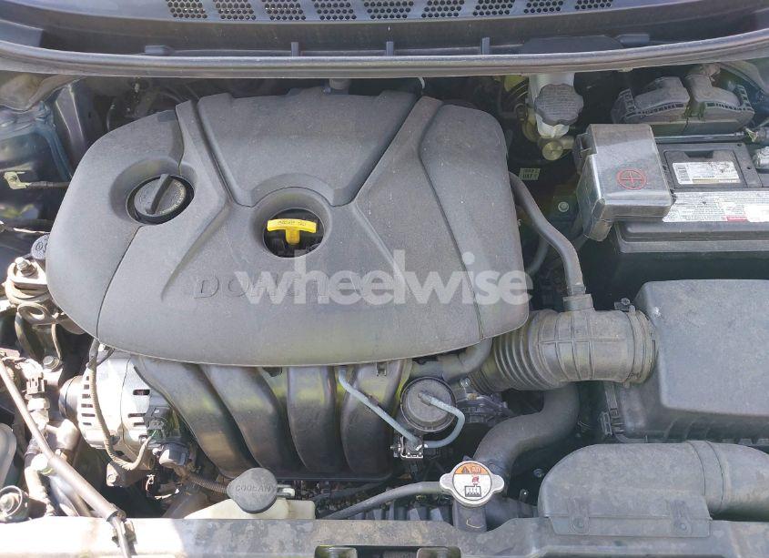 Photo 10 of 2013 Hyundai Elantra GLS (VIN 5NPDH4AE1DH452950)