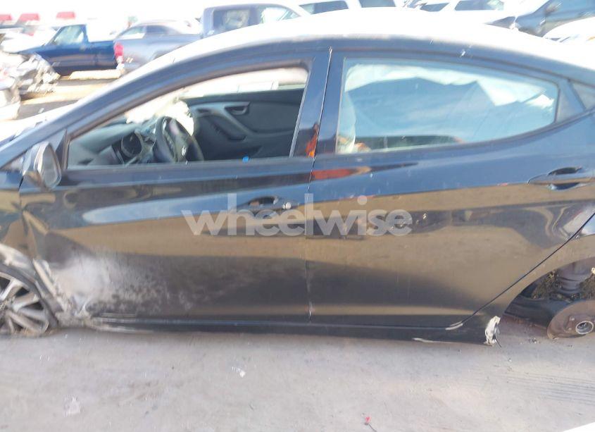 Photo 15 of 2014 Hyundai Elantra SE (VIN 5NPDH4AE1EH459365)