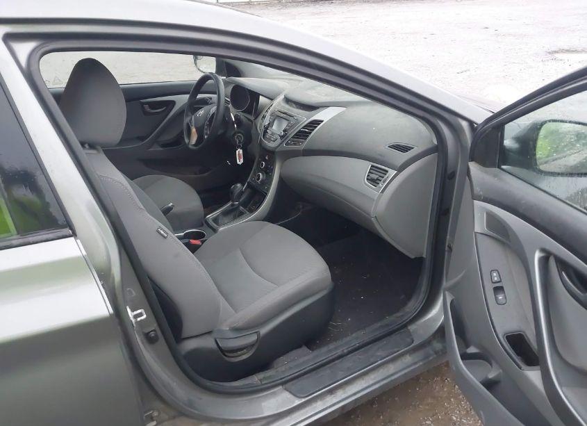 Photo 5 of 2014 Hyundai Elantra SE (VIN 5NPDH4AE1EH465764)