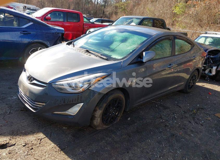 Photo 2 of 2014 Hyundai Elantra SE (VIN 5NPDH4AE1EH466686)