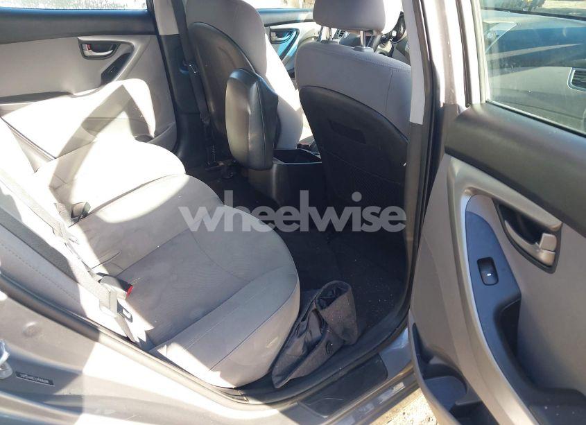 Photo 8 of 2014 Hyundai Elantra SE (VIN 5NPDH4AE1EH466686)