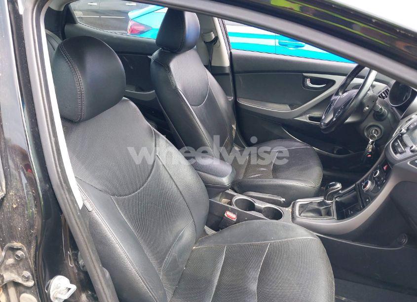 Photo 5 of 2014 Hyundai Elantra LIMITED (VIN 5NPDH4AE1EH475811)