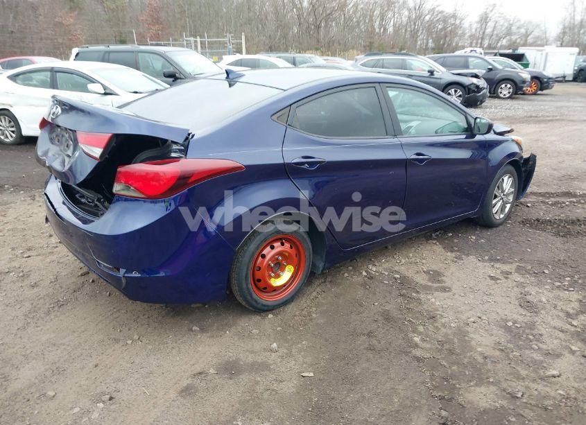Photo 4 of 2014 Hyundai Elantra SE (VIN 5NPDH4AE1EH478904)