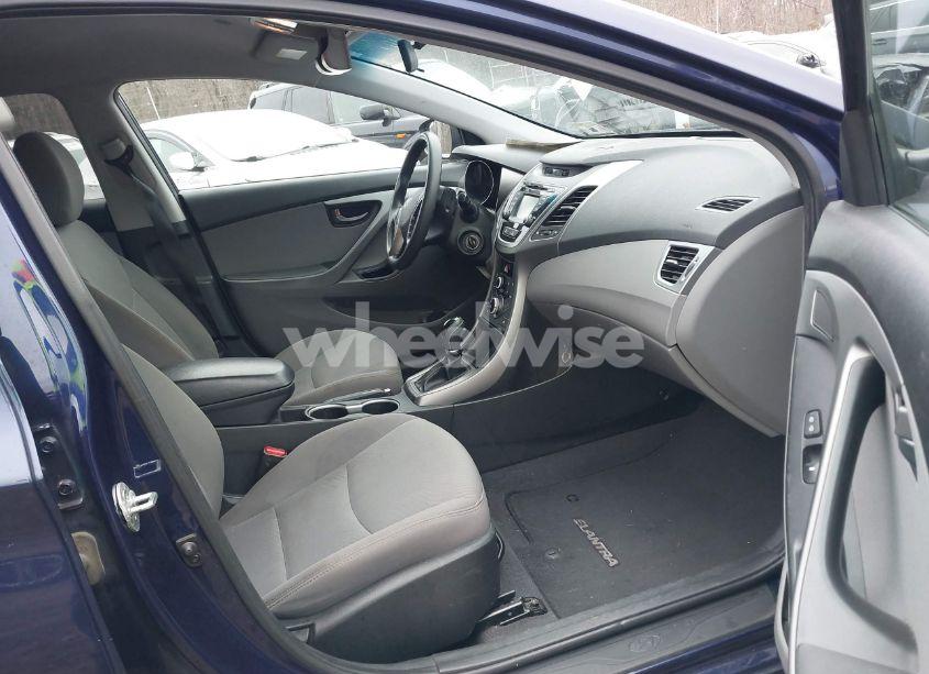 Photo 5 of 2014 Hyundai Elantra SE (VIN 5NPDH4AE1EH478904)