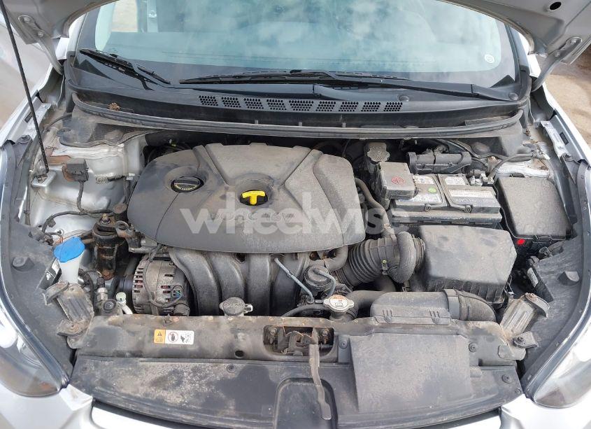 Photo 10 of 2014 Hyundai Elantra SE (VIN 5NPDH4AE1EH496903)