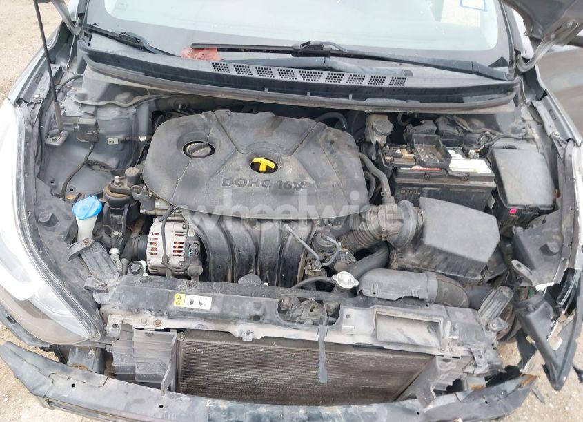 Photo 10 of 2014 Hyundai Elantra SE (VIN 5NPDH4AE1EH510766)