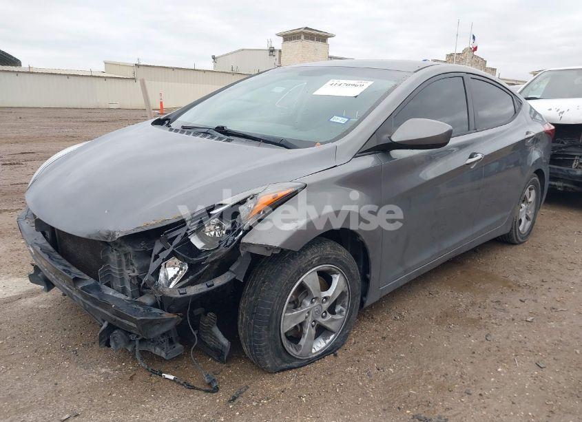 Photo 2 of 2014 Hyundai Elantra SE (VIN 5NPDH4AE1EH510766)