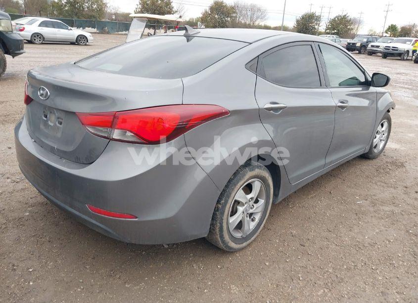 Photo 4 of 2014 Hyundai Elantra SE (VIN 5NPDH4AE1EH510766)