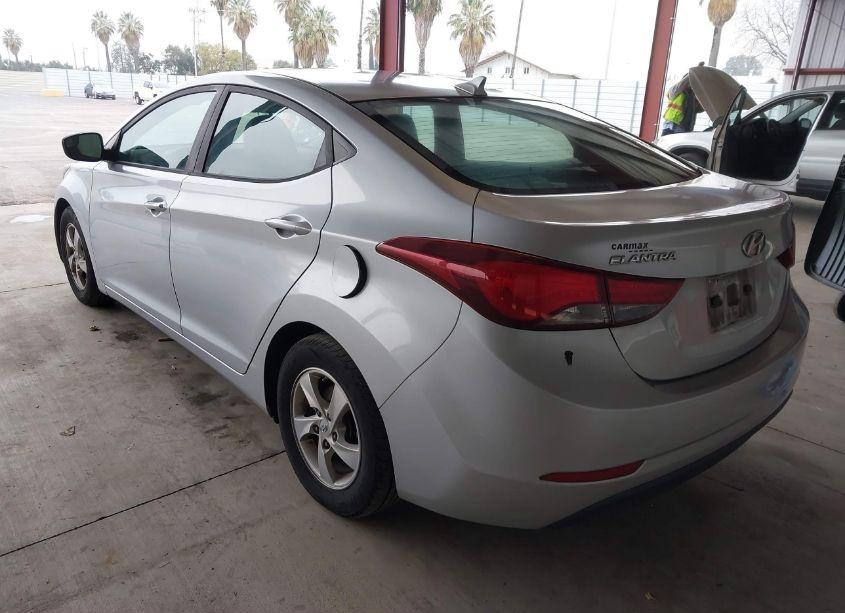 Photo 3 of 2014 Hyundai Elantra SE (VIN 5NPDH4AE1EH521959)
