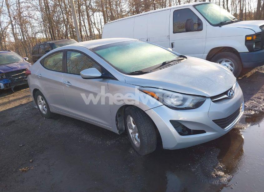 2014 Hyundai Elantra SE (VIN 5NPDH4AE1EH523226) main photo