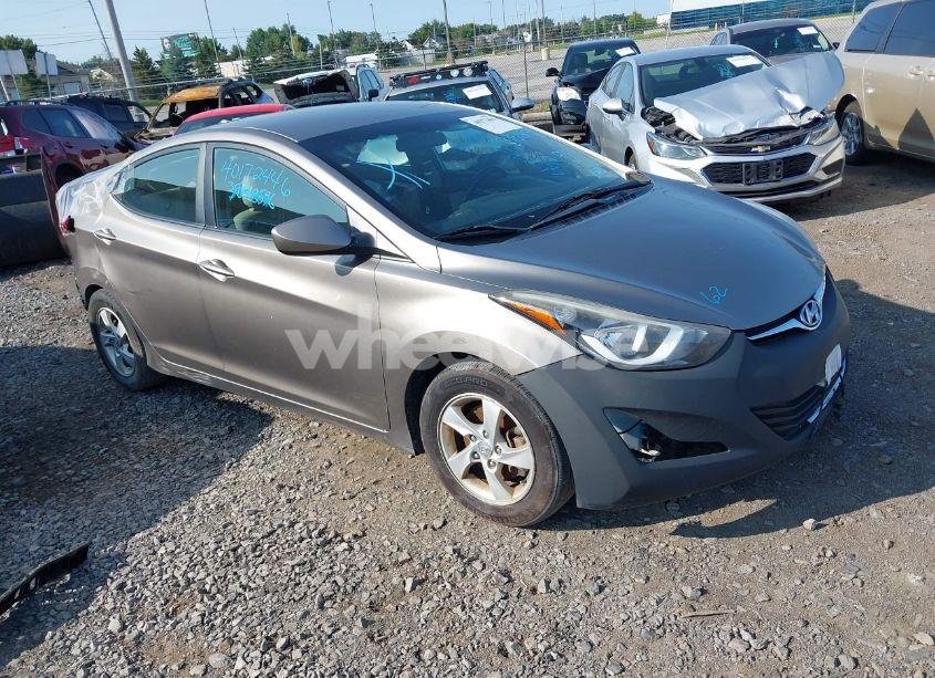 2014 Hyundai Elantra SE (VIN 5NPDH4AE1EH531813) main photo