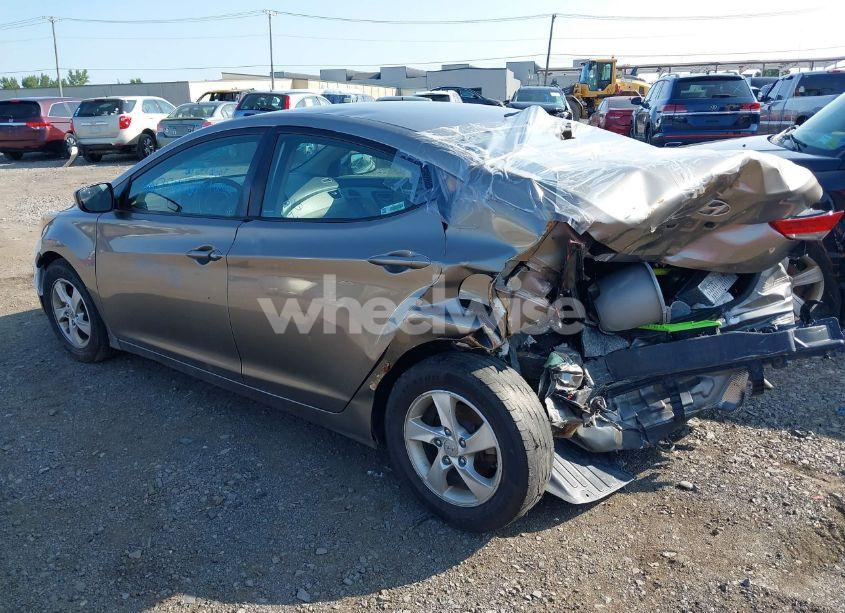 Photo 3 of 2014 Hyundai Elantra SE (VIN 5NPDH4AE1EH531813)