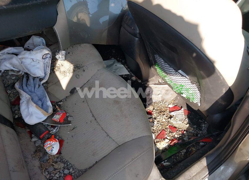 Photo 8 of 2014 Hyundai Elantra SE (VIN 5NPDH4AE1EH531813)