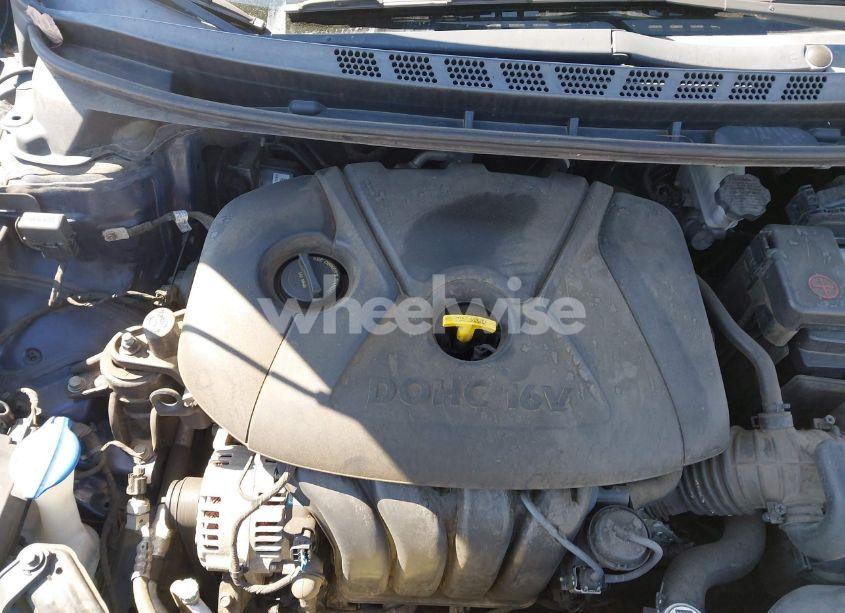 Photo 10 of 2014 Hyundai Elantra SE (VIN 5NPDH4AE1EH540883)