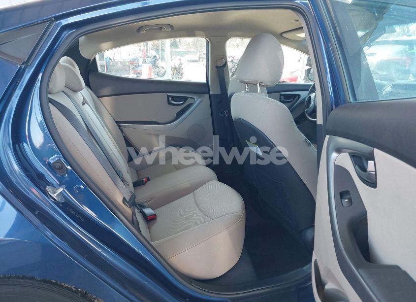 Photo 8 of 2015 Hyundai Elantra SE (VIN 5NPDH4AE1FH552551)