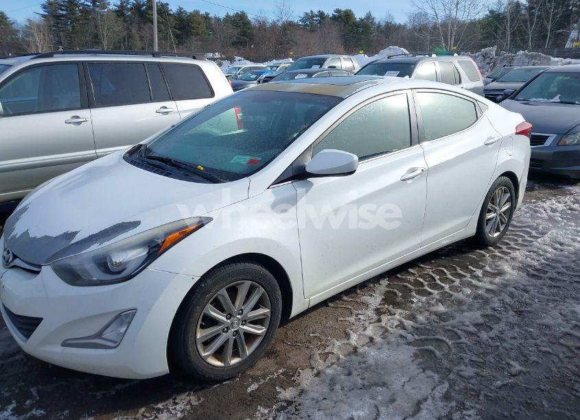Photo 6 of 2015 Hyundai Elantra SE (VIN 5NPDH4AE1FH564697)