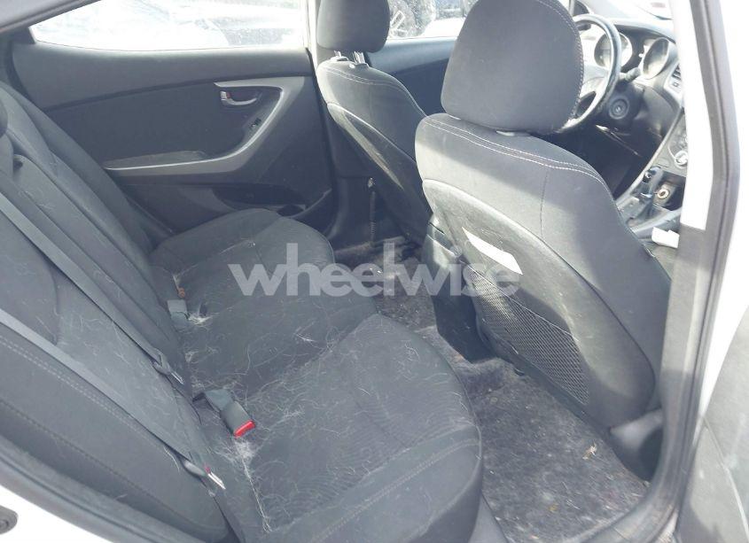 Photo 8 of 2015 Hyundai Elantra SE (VIN 5NPDH4AE1FH564697)