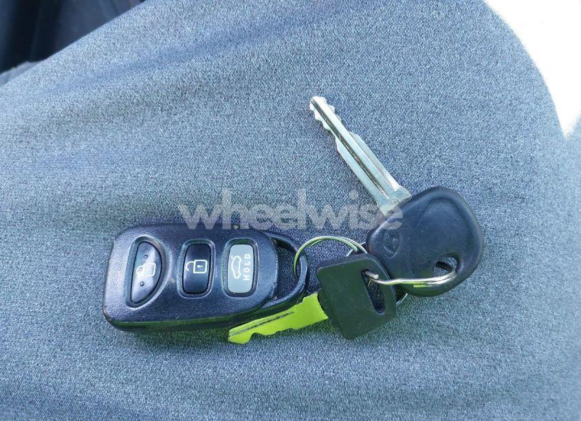 Photo 11 of 2015 Hyundai Elantra SE (VIN 5NPDH4AE1FH570001)