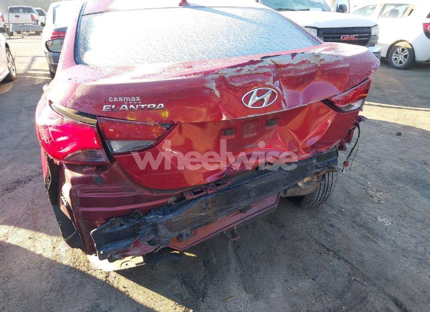 Photo 6 of 2015 Hyundai Elantra SE (VIN 5NPDH4AE1FH581614)