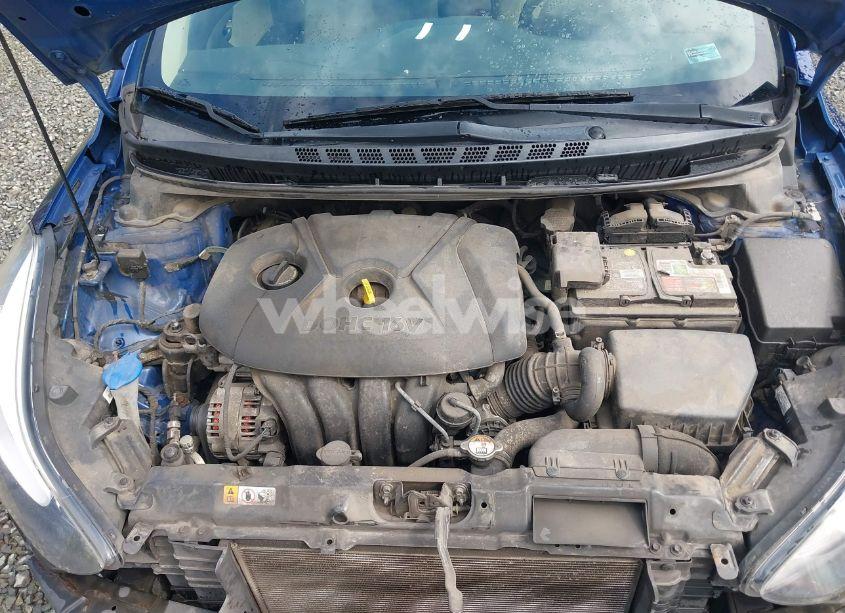 Photo 10 of 2015 Hyundai Elantra SE (VIN 5NPDH4AE1FH594041)