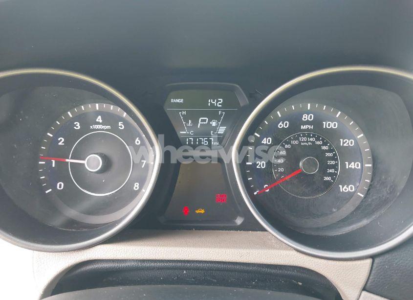 Photo 7 of 2015 Hyundai Elantra SE (VIN 5NPDH4AE1FH594041)