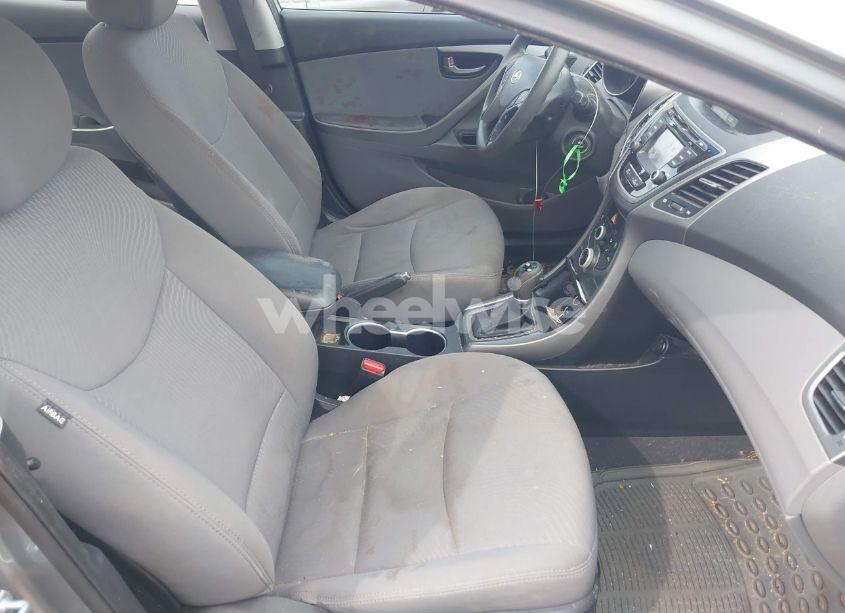 Photo 5 of 2015 Hyundai Elantra SE (VIN 5NPDH4AE1FH596582)