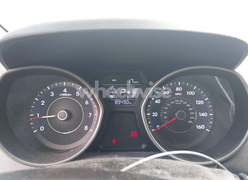 Photo 7 of 2015 Hyundai Elantra SE (VIN 5NPDH4AE1FH596582)