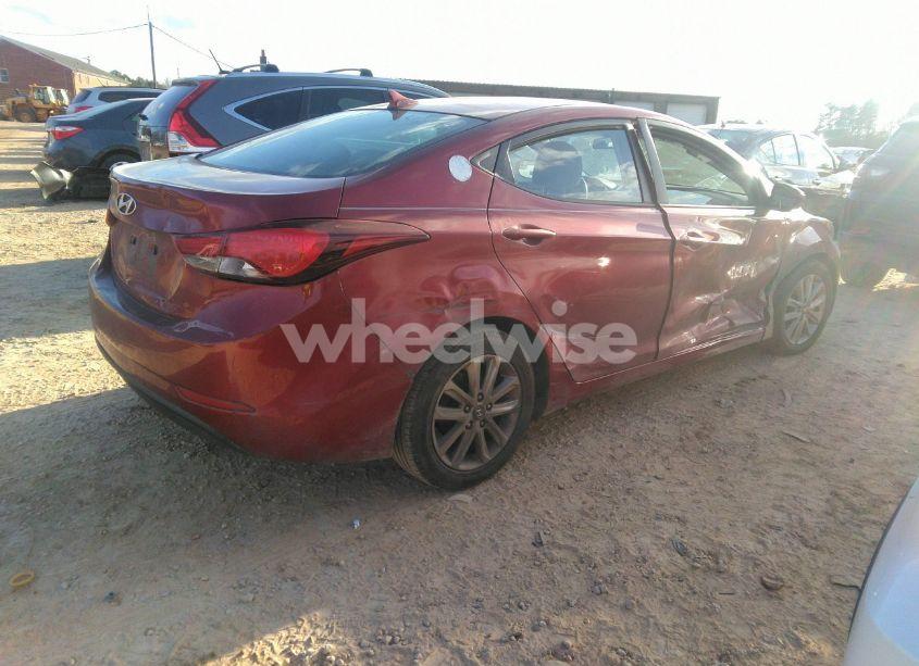 Photo 4 of 2015 Hyundai Elantra SE (VIN 5NPDH4AE1FH619326)