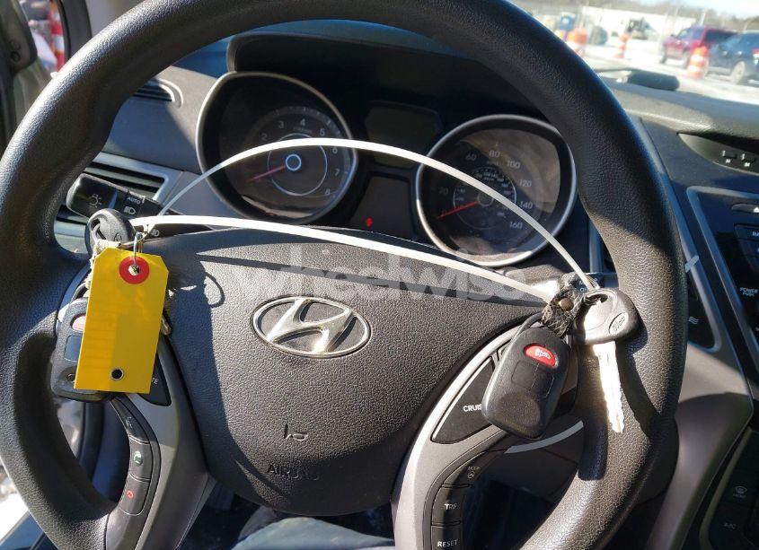 Photo 11 of 2015 Hyundai Elantra SE (VIN 5NPDH4AE1FH619696)