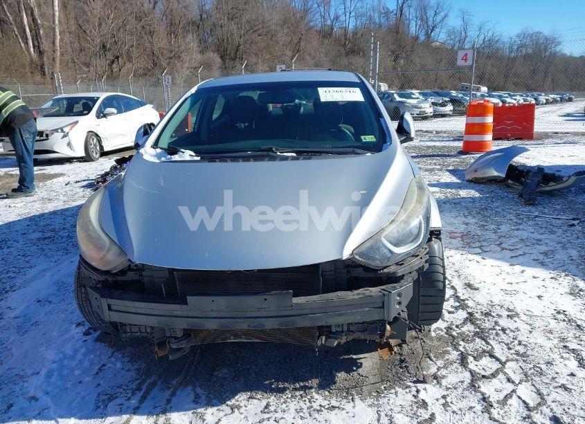 Photo 12 of 2015 Hyundai Elantra SE (VIN 5NPDH4AE1FH619696)