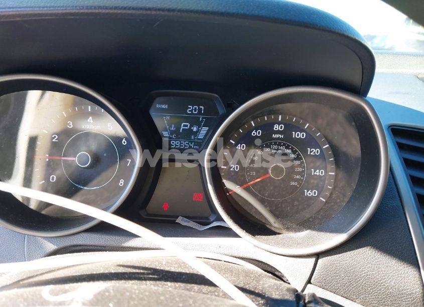Photo 7 of 2015 Hyundai Elantra SE (VIN 5NPDH4AE1FH619696)