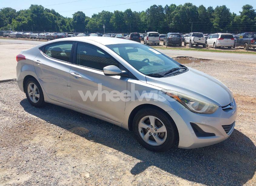 2015 Hyundai Elantra SE (VIN 5NPDH4AE1FH631203) main photo
