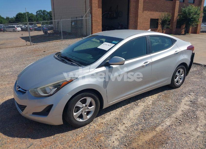 Photo 2 of 2015 Hyundai Elantra SE (VIN 5NPDH4AE1FH631203)