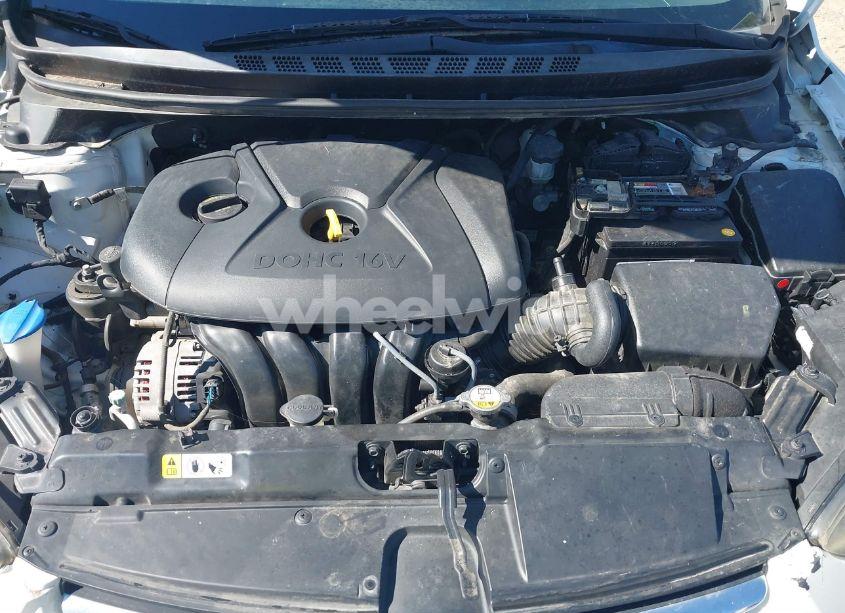 Photo 10 of 2015 Hyundai Elantra SE (VIN 5NPDH4AE1FH650947)