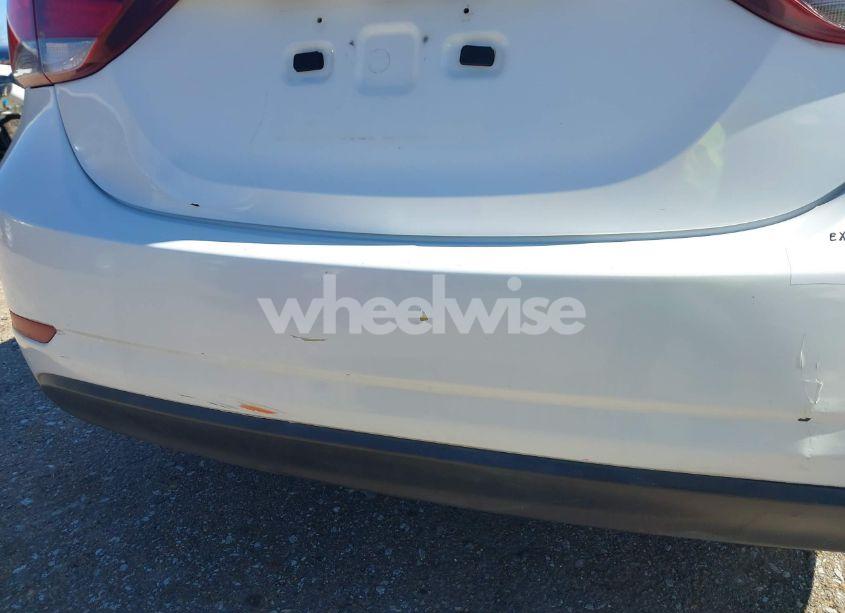 Photo 15 of 2015 Hyundai Elantra SE (VIN 5NPDH4AE1FH650947)