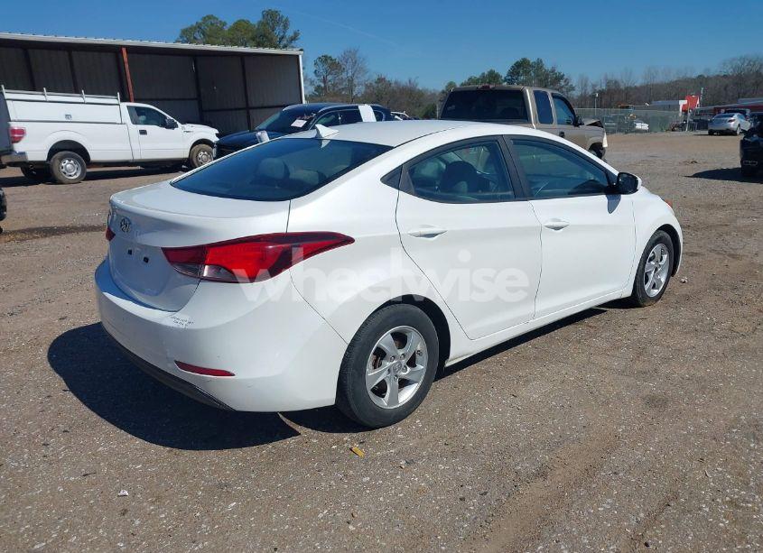 Photo 4 of 2015 Hyundai Elantra SE (VIN 5NPDH4AE1FH650947)