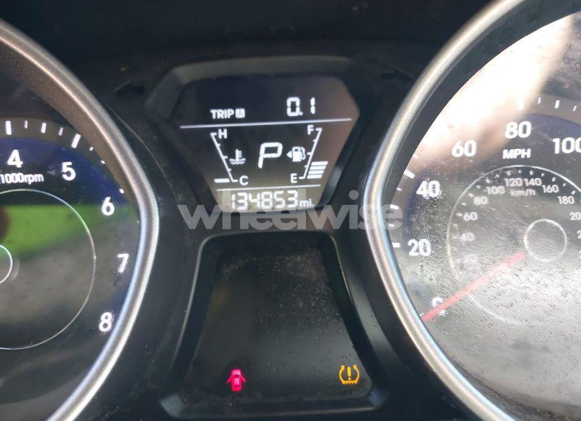 Photo 7 of 2015 Hyundai Elantra SE (VIN 5NPDH4AE1FH650947)