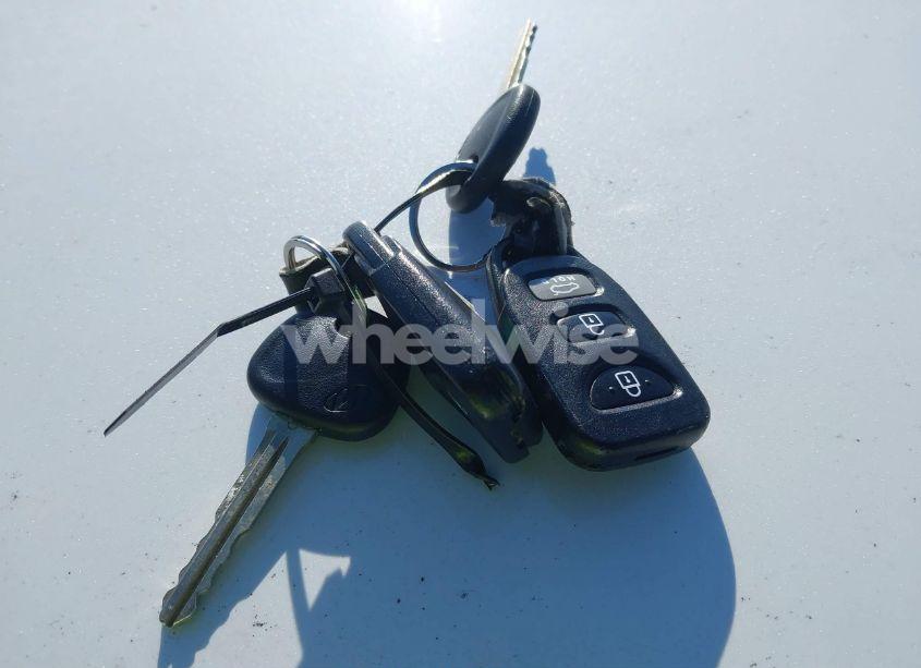 Photo 11 of 2016 Hyundai Elantra SE (VIN 5NPDH4AE1GH653980)