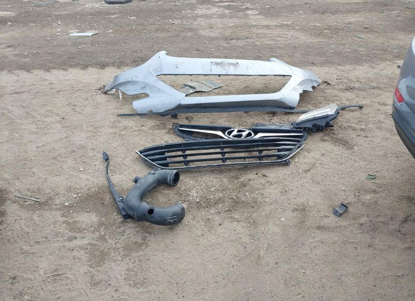 Photo 12 of 2016 Hyundai Elantra SE (VIN 5NPDH4AE1GH654580)