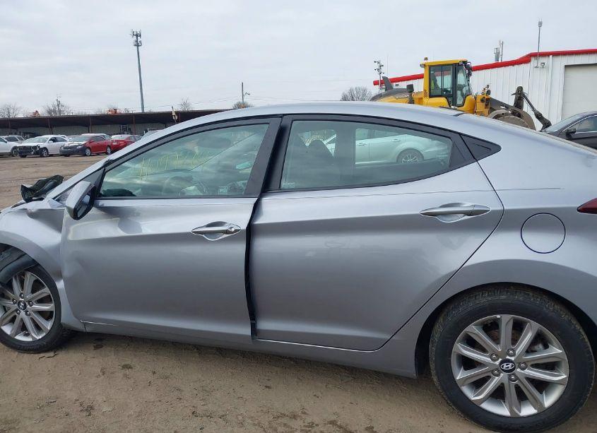 Photo 15 of 2016 Hyundai Elantra SE (VIN 5NPDH4AE1GH654580)