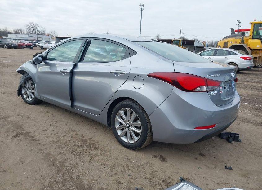 Photo 3 of 2016 Hyundai Elantra SE (VIN 5NPDH4AE1GH654580)