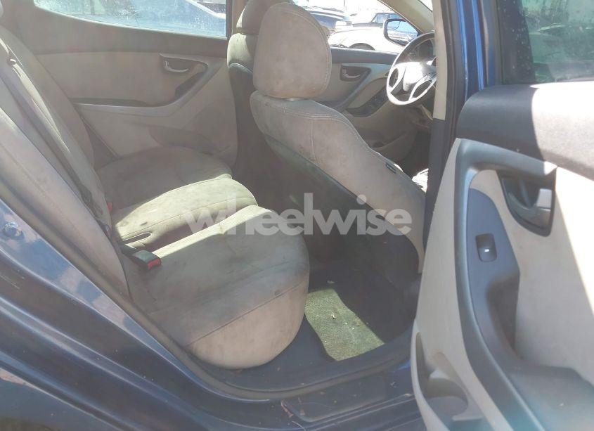 Photo 8 of 2016 Hyundai Elantra SE (VIN 5NPDH4AE1GH655759)