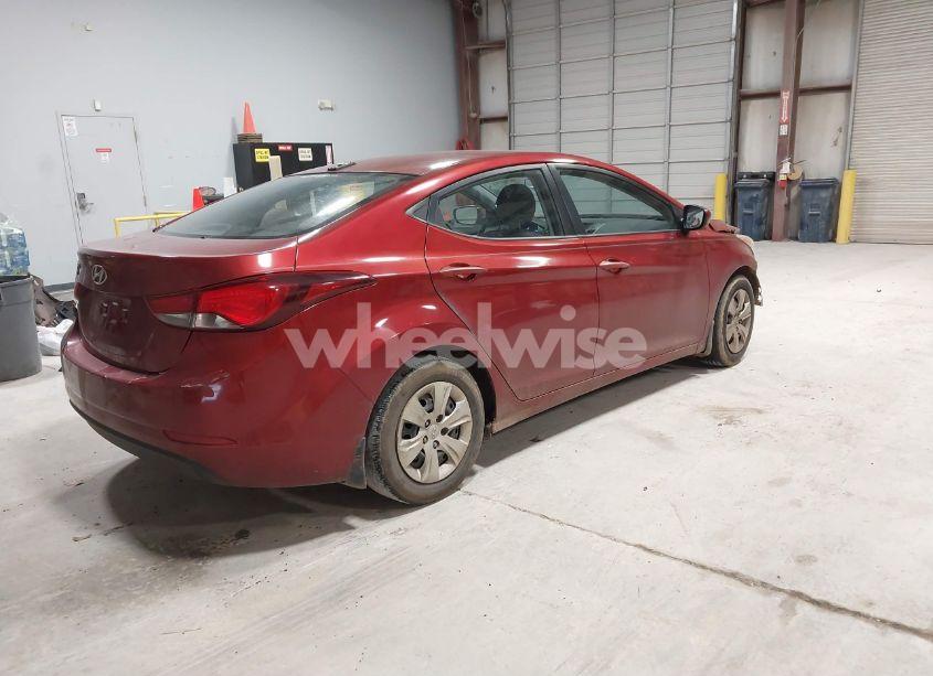 Photo 4 of 2016 Hyundai Elantra SE (VIN 5NPDH4AE1GH667796)