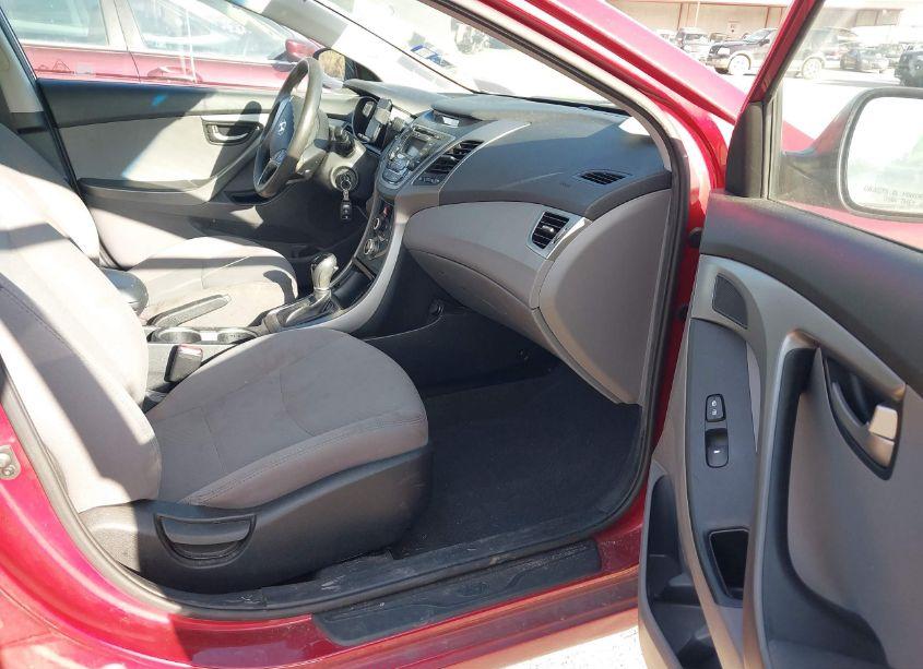 Photo 5 of 2016 Hyundai Elantra SE (VIN 5NPDH4AE1GH669144)