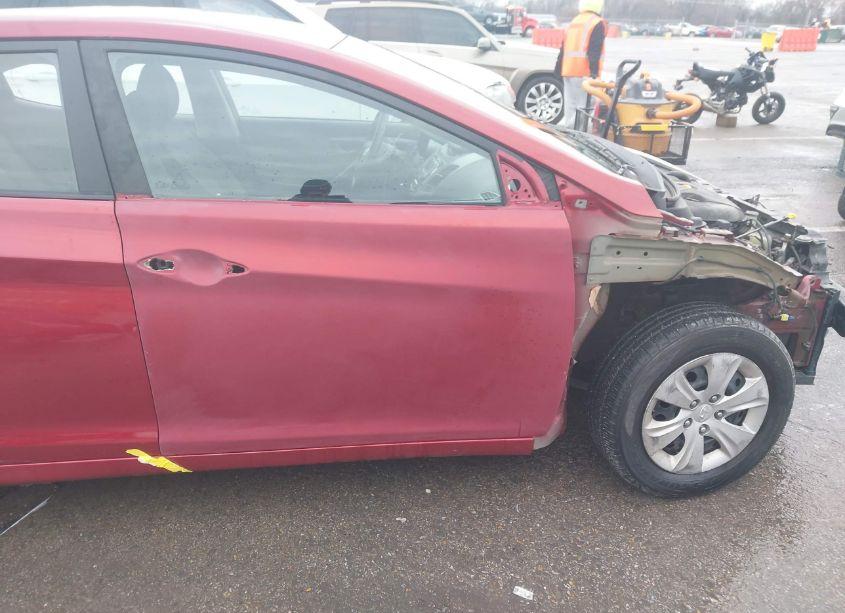 Photo 18 of 2016 Hyundai Elantra SE (VIN 5NPDH4AE1GH672917)