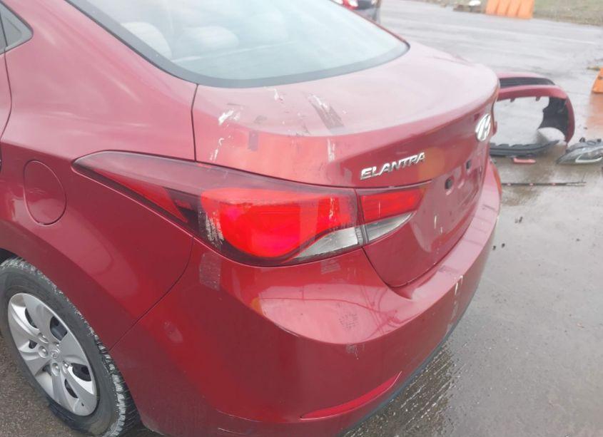 Photo 20 of 2016 Hyundai Elantra SE (VIN 5NPDH4AE1GH672917)