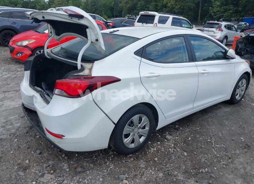 Photo 4 of 2016 Hyundai Elantra SE (VIN 5NPDH4AE1GH687157)